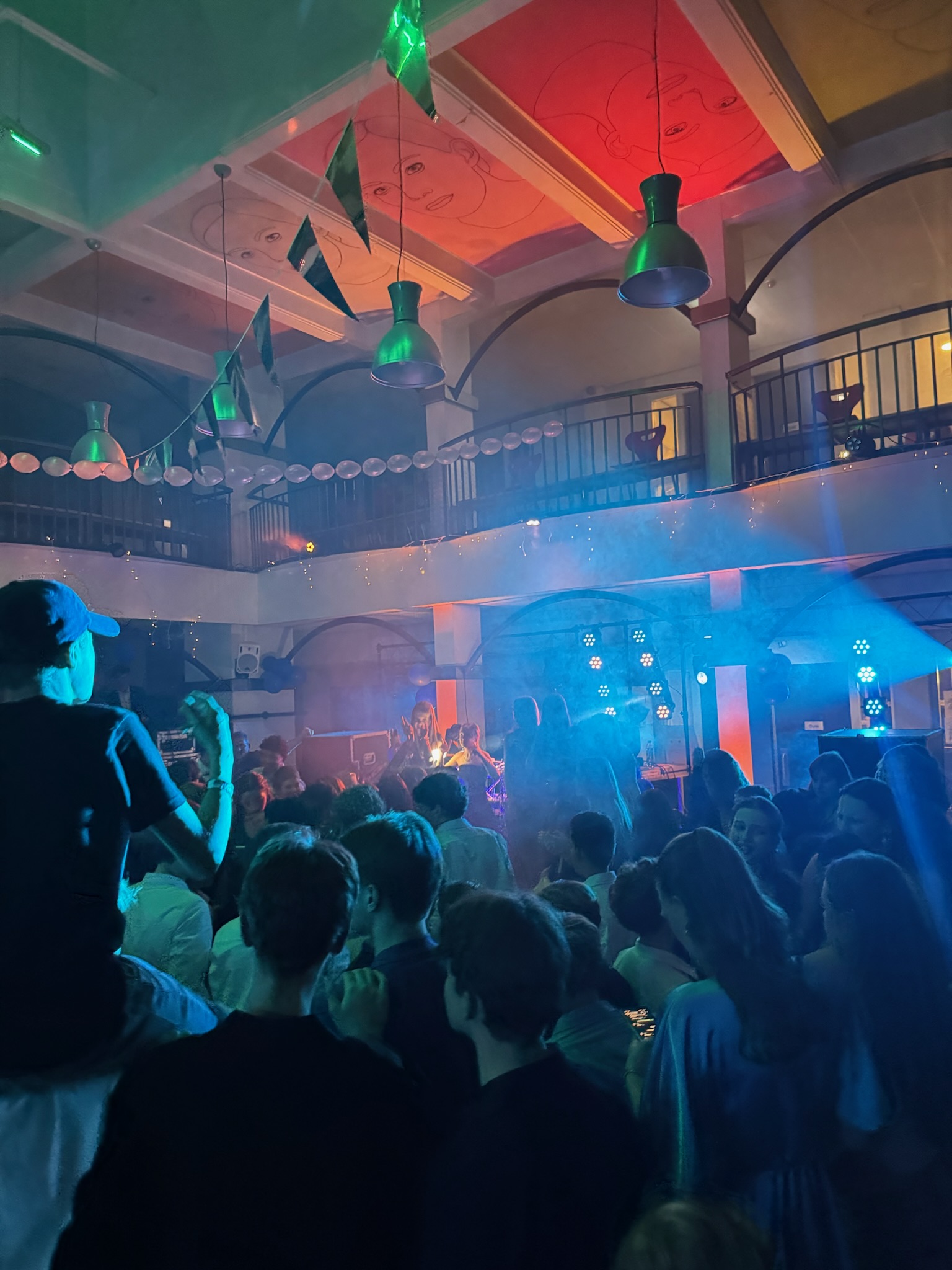 Geluid huren examenfeest | Vanaf €65 1 IMG 0824 1